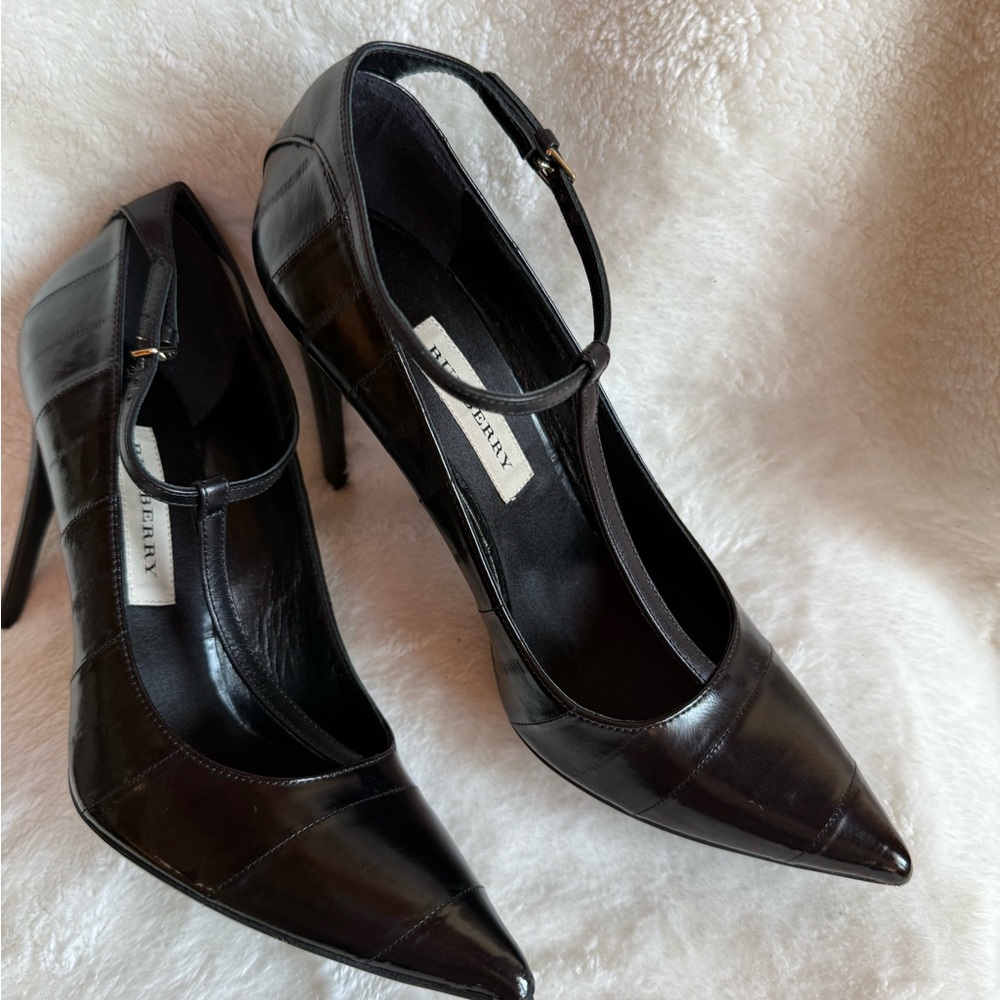 Burberry Black Leather Heels - Picture 6 of 8